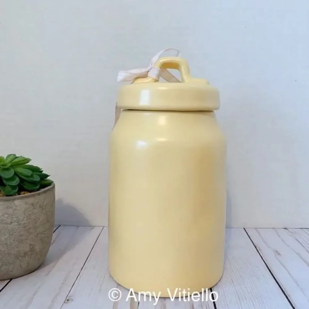 NWT RAE DUNN CRACK ME UP SPRING YELLOW MATTE CERAMIC BEAUTIFUL CANISTER JAR